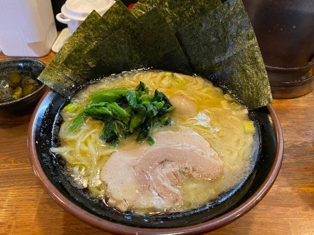 横浜家系ラーメン頂家