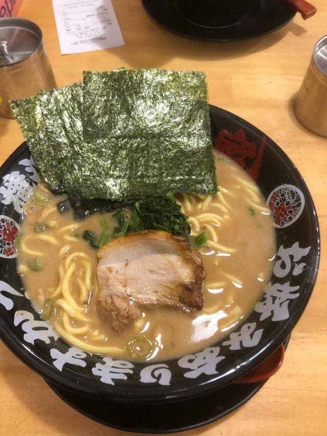 横浜家系ラーメン 辻田家 真岡店 - サブ画像1