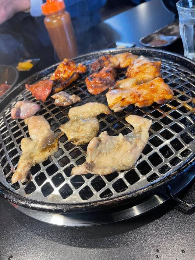 精肉・とり焼 新家 - サブ画像3