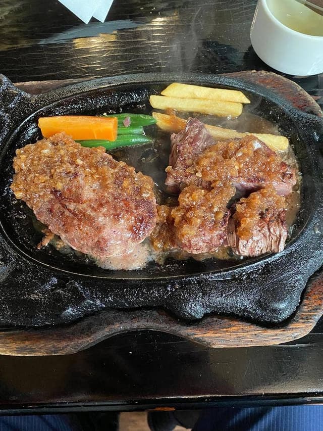 ステーキいづつや - サブ画像1