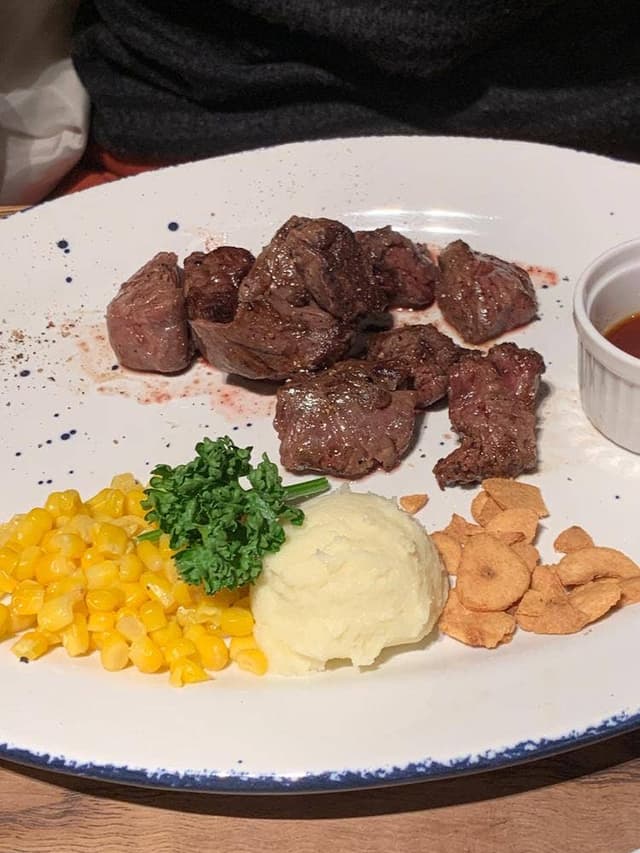 8EIGHTH BEEF 神戸umieモザイク店 - サブ画像1