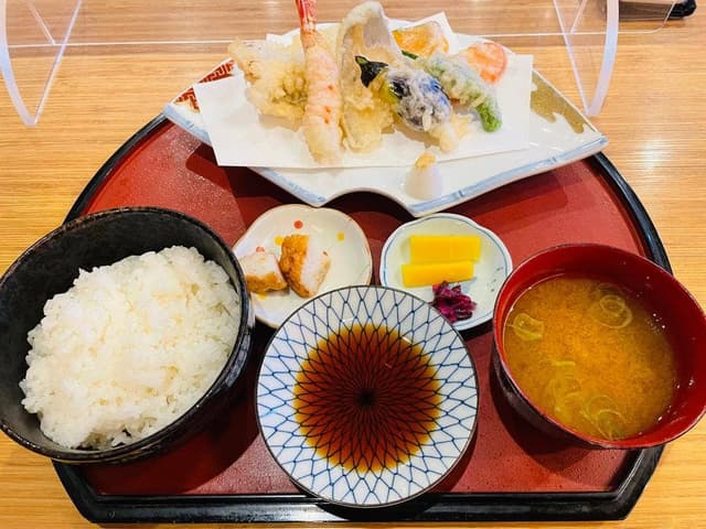 地魚料理 やすらぎ - サブ画像2