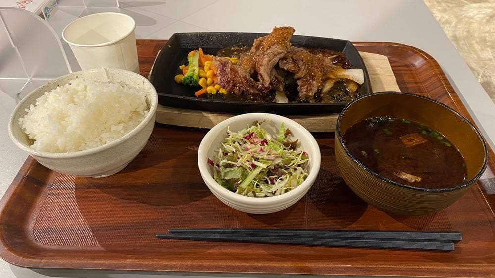 肉処 ゼロハチ アピタ新守山店