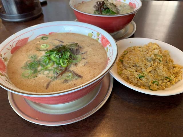 十六代目 哲麺 大垣上面店 - サブ画像1