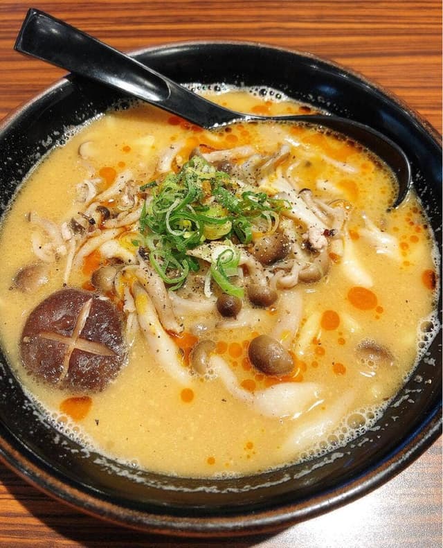 海老豚骨らーめん 春樹 新大塚店 - サブ画像1