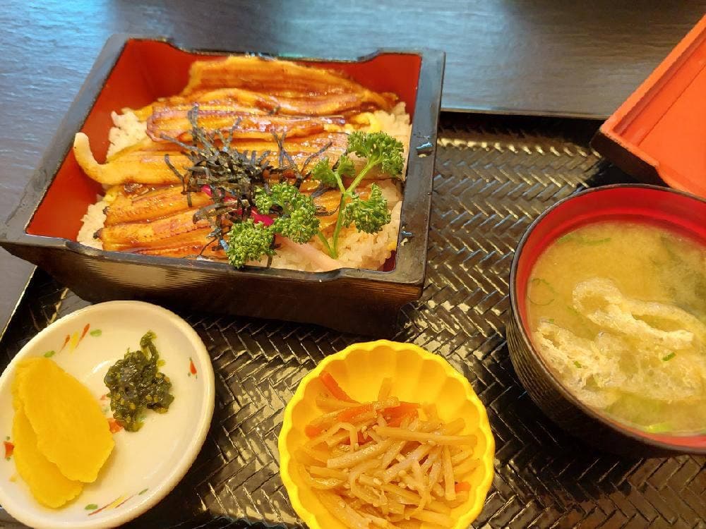 海鮮料理きとら 津名店