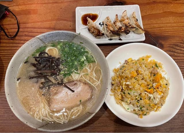 とらや 東油山店 - サブ画像3