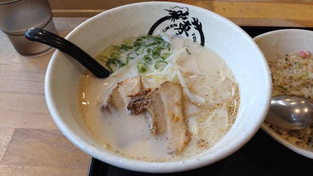 東龍軒 東港店 - サブ画像3