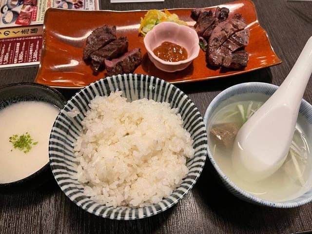 炭焼牛たん東山 福岡天神店 - サブ画像2