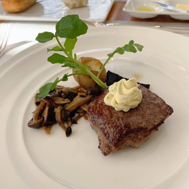 テラスレストラン サントロペ シーサイドホテル舞子ビラ神戸 - サブ画像1