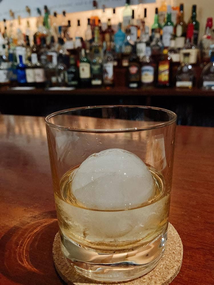 日比谷Bar 新宿東口店