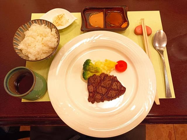 食房エスト - サブ画像2