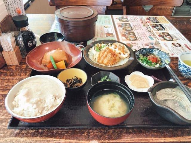 とろろや メイワン店 - サブ画像1