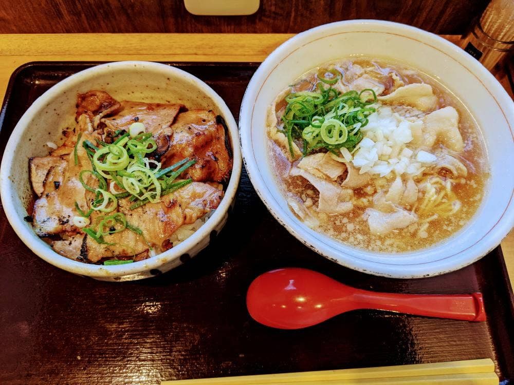 炙り家 日本坂PA下り