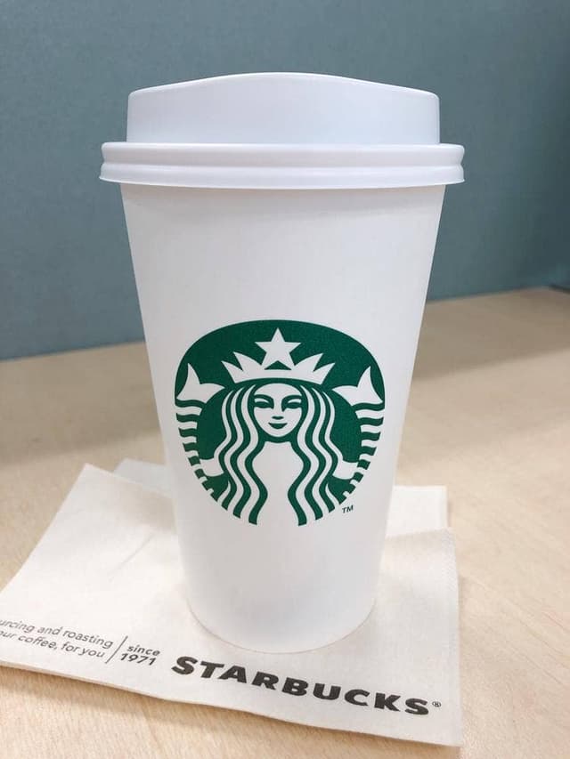 スターバックス コーヒー 淡路町駅前店 - サブ画像2