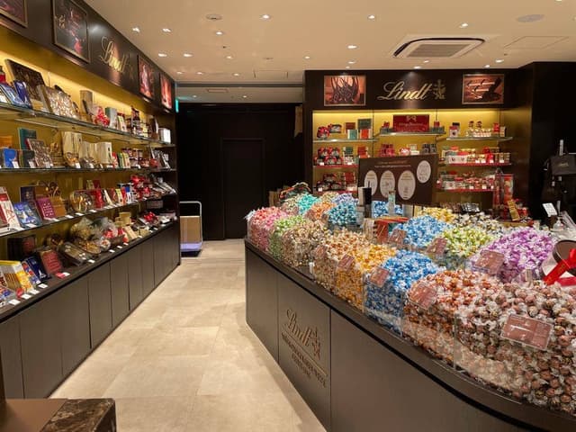 リンツ ショコラ ブティック 渋谷マークシティ店 - サブ画像3