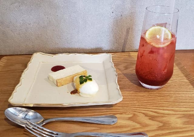 Blue Bird Coffee 紫原店 - サブ画像1