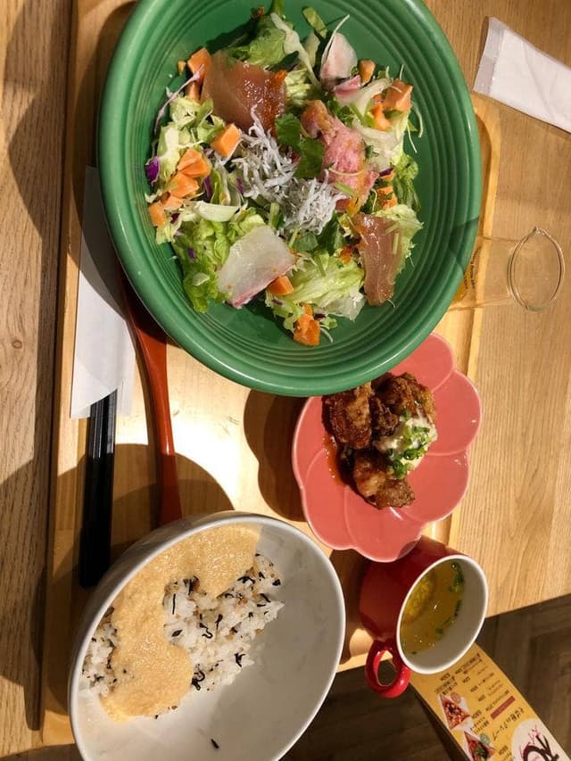 おぼんdeごはん ダイバーシティ東京プラザ店 - サブ画像1
