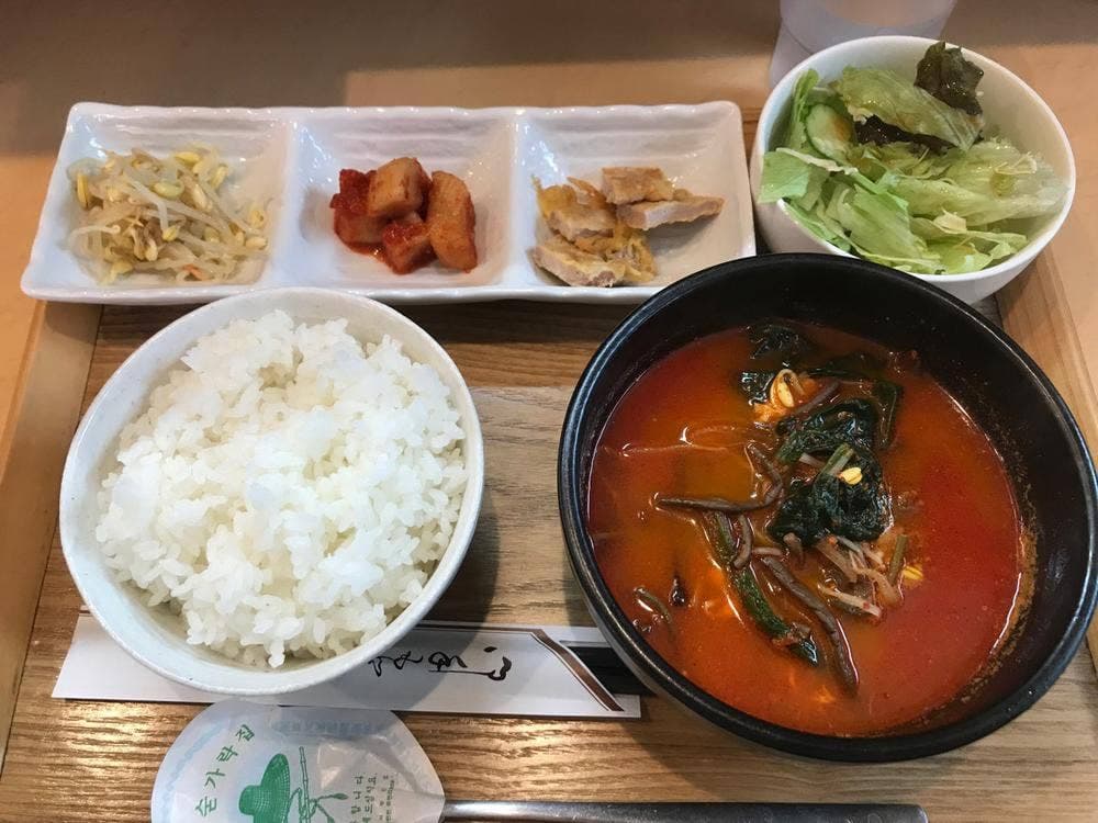 ヨギヨ