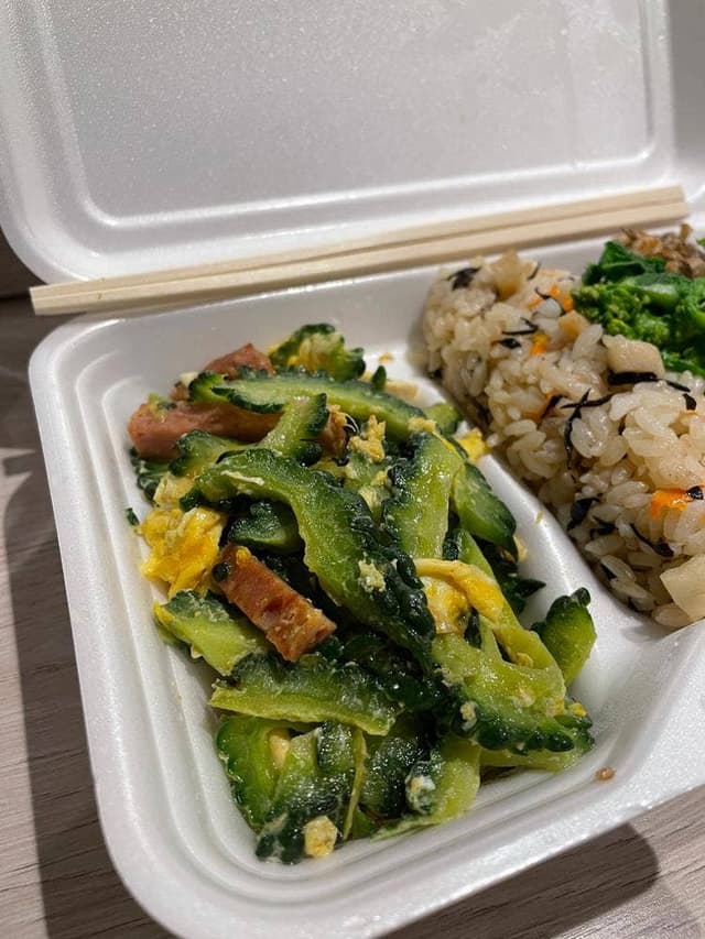 奄美沖縄料理と島酒 朝伊名 - サブ画像1