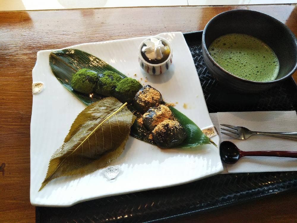 cafe 花しるべ