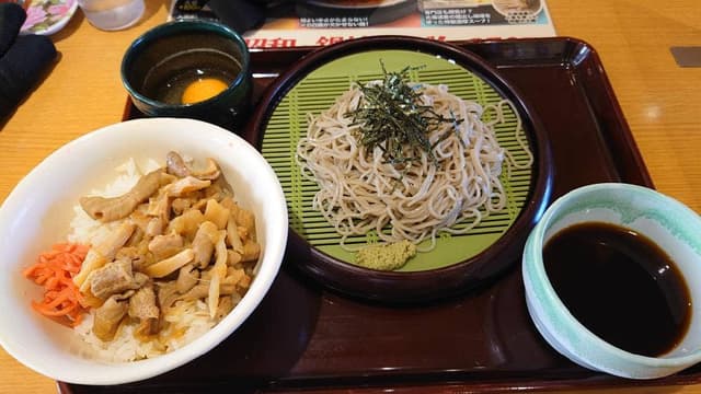 山田うどん 氷川町店 - サブ画像3