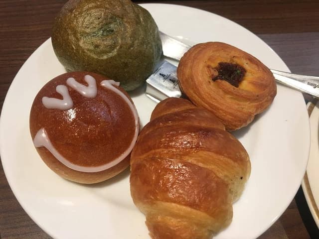 ベーカリーレストランサンマルク 京急上大岡店 - サブ画像1