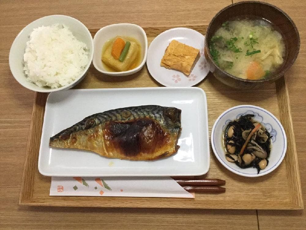 おむすび処 飯なり