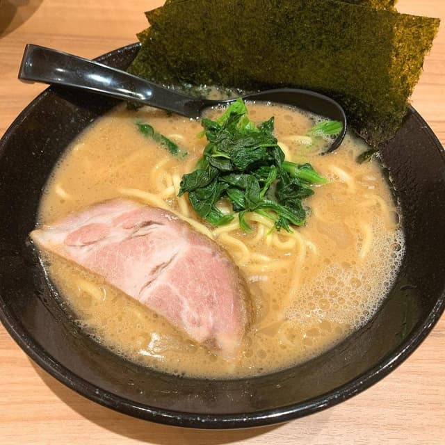 横浜家系ラーメン 銀家 札幌宮の森店 - サブ画像1