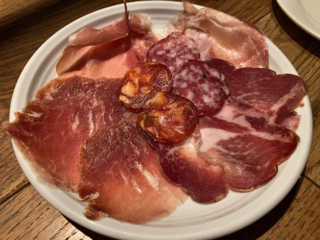 肉ビストロ 灯 - サブ画像3