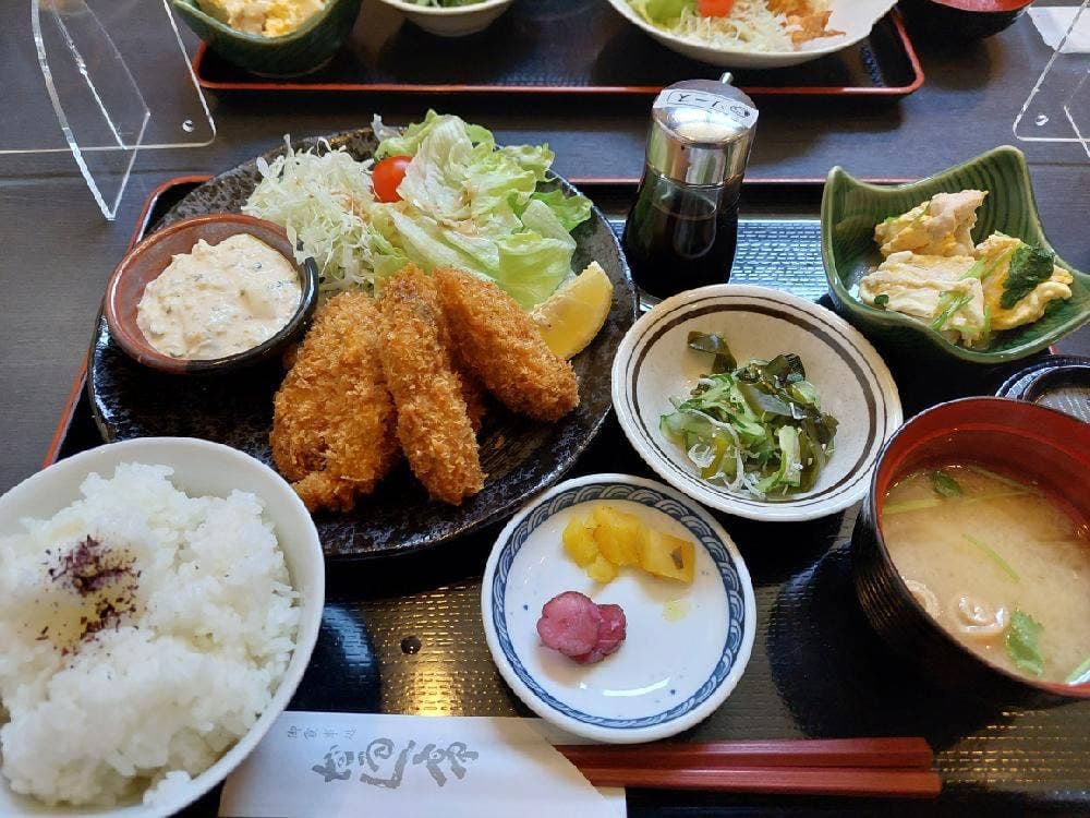 御食事処 だるく亭