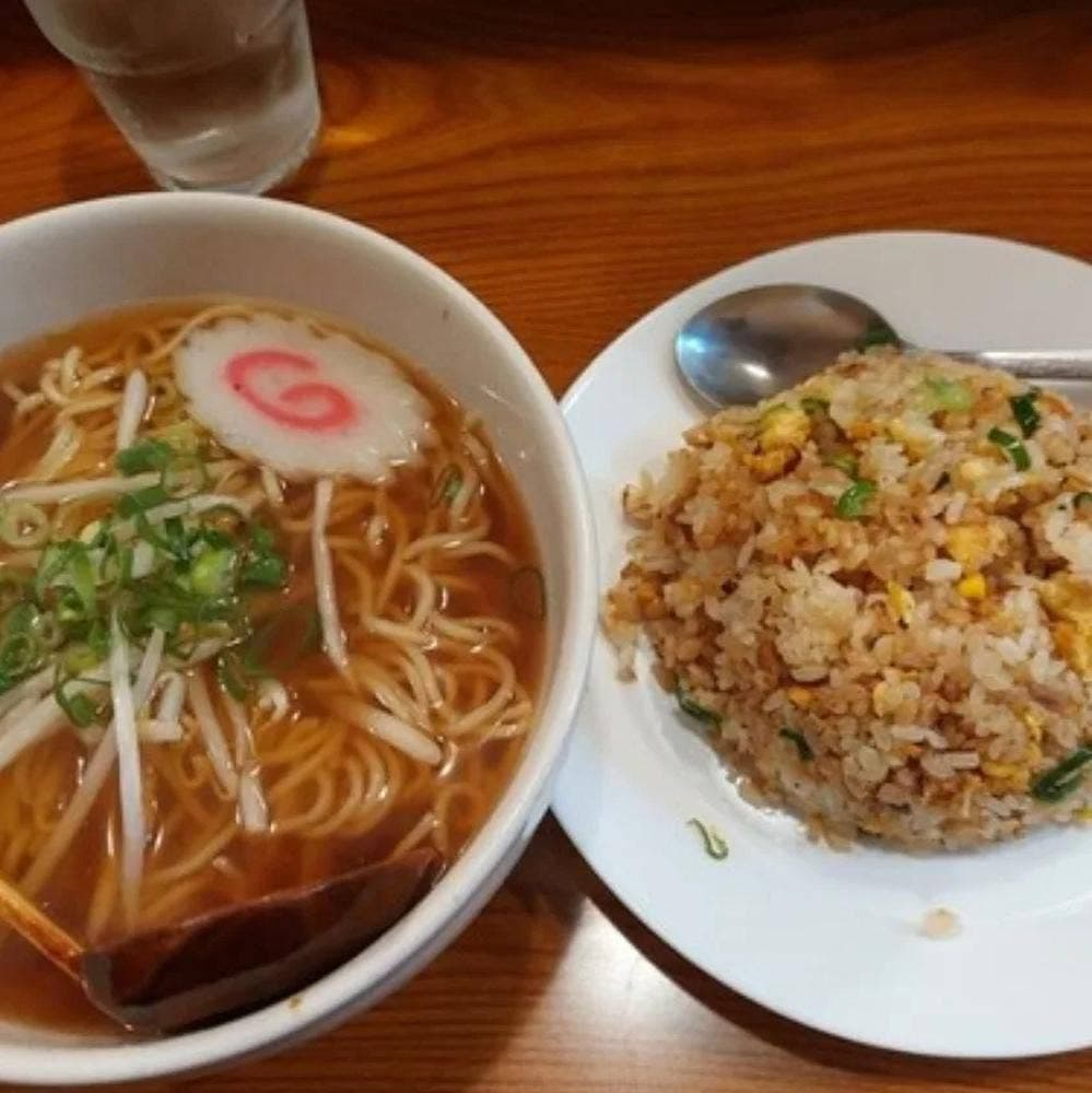 らーめん八番館