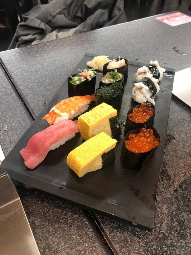 すしざんまい 赤羽店 - サブ画像1
