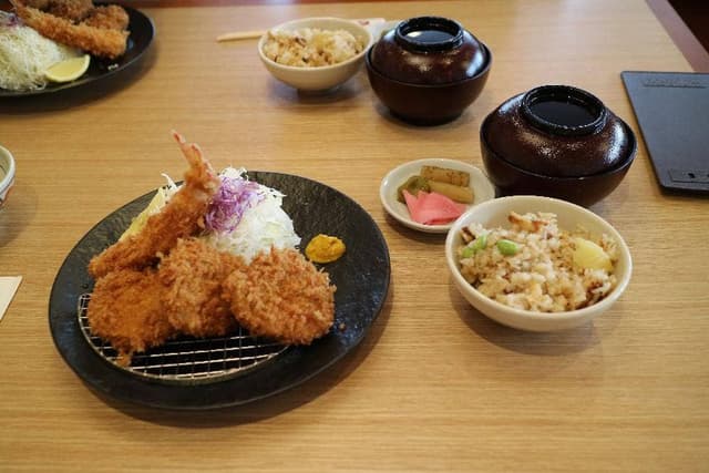 とんかつ玉藤 - サブ画像2