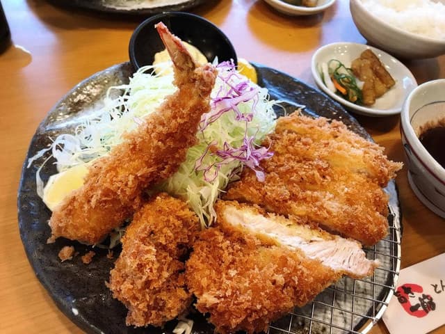 とんかつ玉藤 南郷店 - サブ画像1
