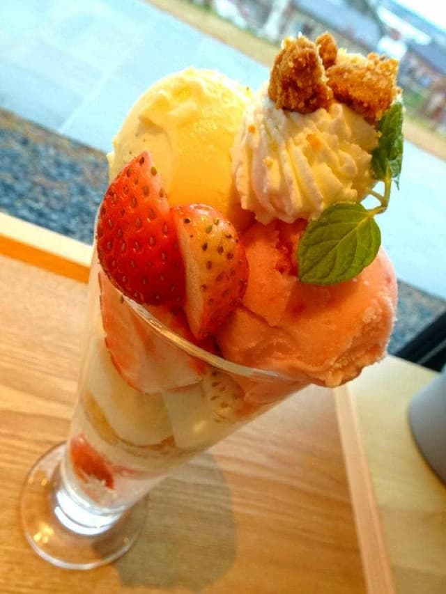 日和山 小幡楼 ヒヨリベーカリー&カフェ - サブ画像1