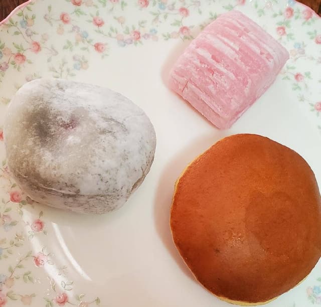 高橋菓子店 - サブ画像1