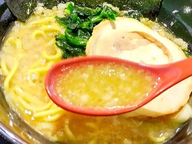 熟成豚骨ラーメン そだし ラザウォーク甲斐双葉店 - サブ画像1