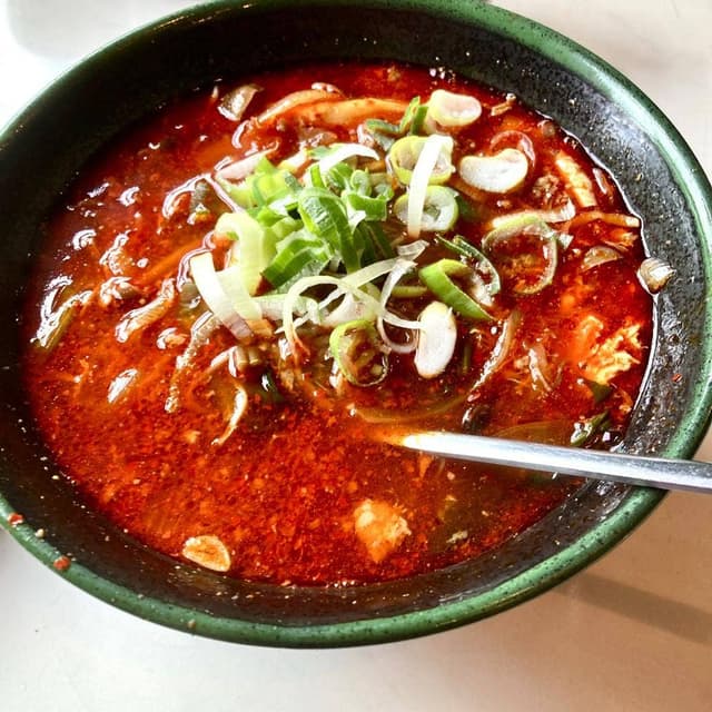 韓国家庭料理とうがらし 外苑前 本店 - サブ画像1