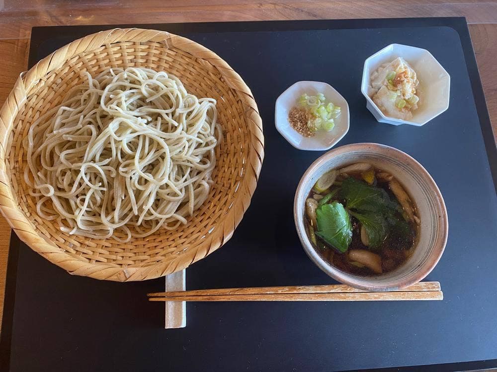 つぐみ Books&cafe
