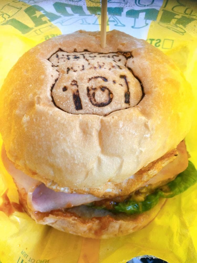 バーガースタンド ホーライ