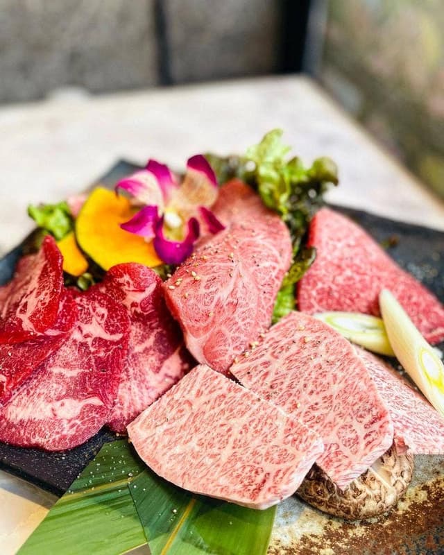 黒毛和牛焼肉 新宿肉善 - サブ画像1