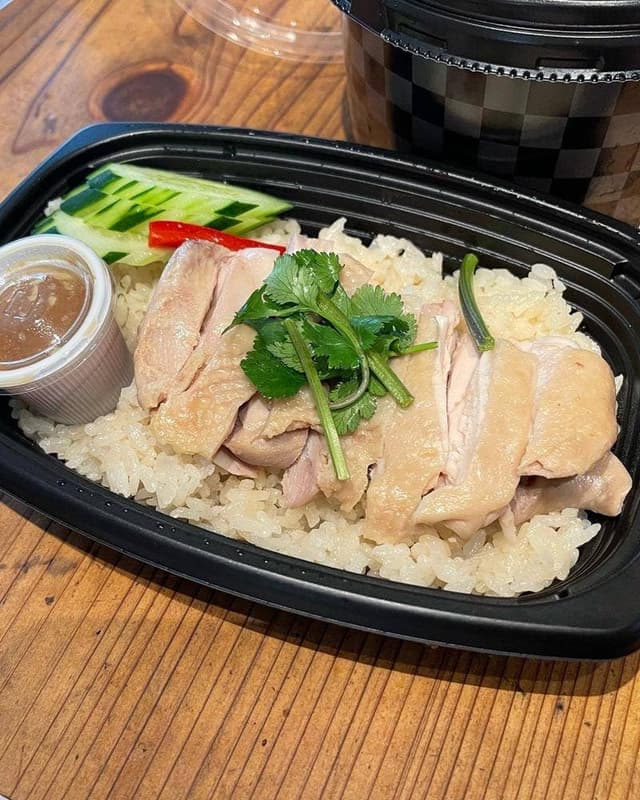 タイ料理チャンロイ 駅マルシェ新大阪 - サブ画像1