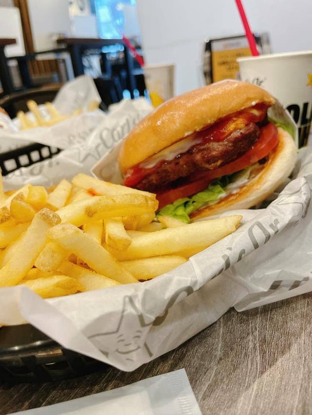 Carl's Jr. 秋葉原店 - サブ画像1