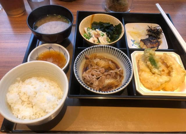 やよい軒 東上野店 - サブ画像1