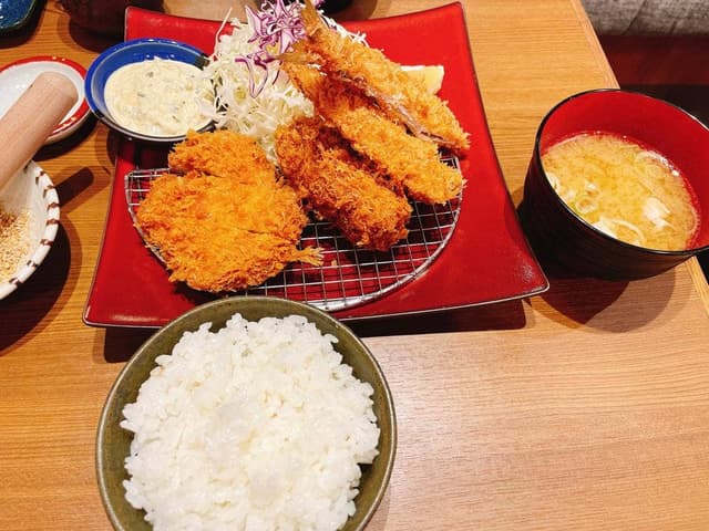 金沢かつぞう 金沢駅あんと店 - サブ画像3