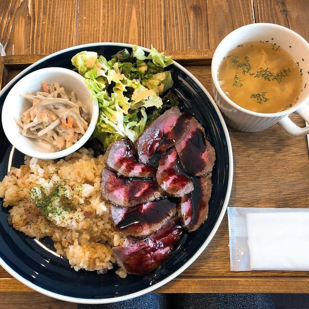 Cafe TonTon