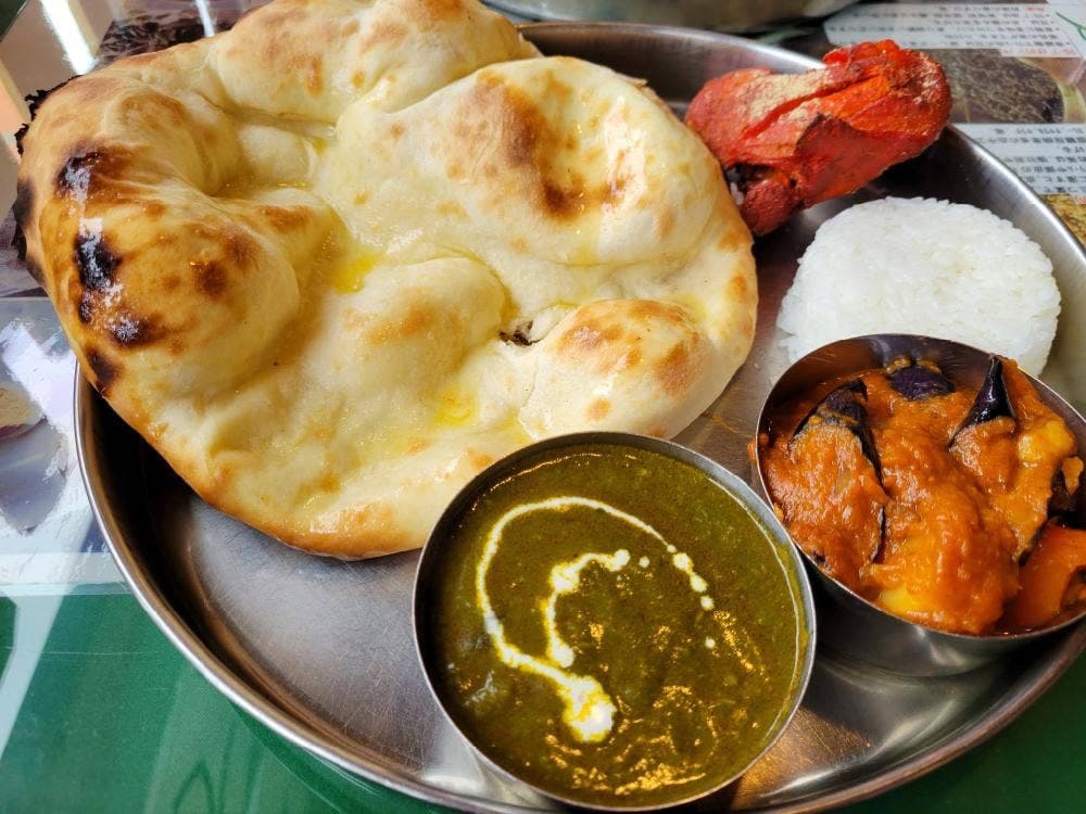 インド料理 カーナピーナ