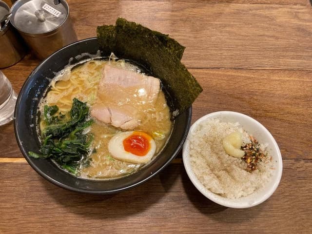 横浜らーめん 壱八家 ゆめが丘店 - サブ画像1