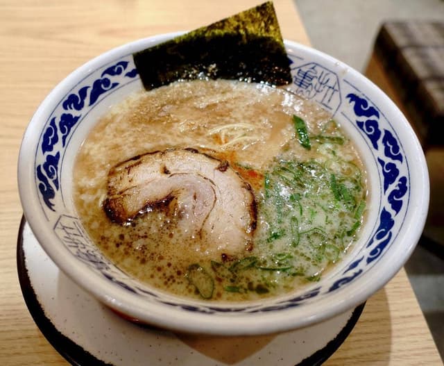 らーめん亀王 天王寺駅前店 - サブ画像1